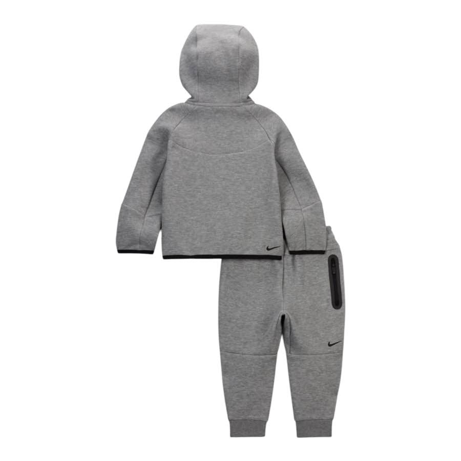 Completo tuta tech  Nike