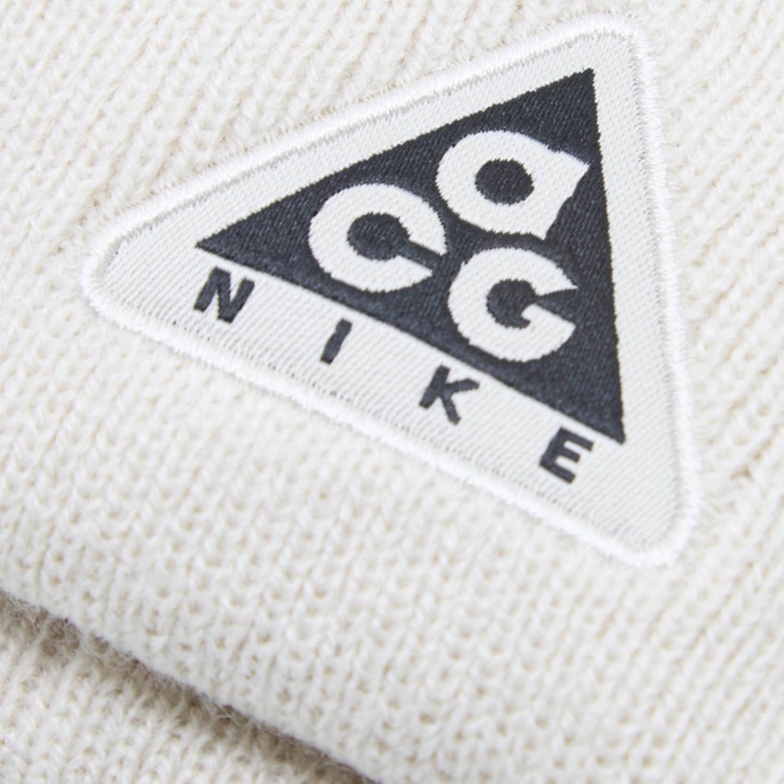 Set cappello e guanti Nike ACG