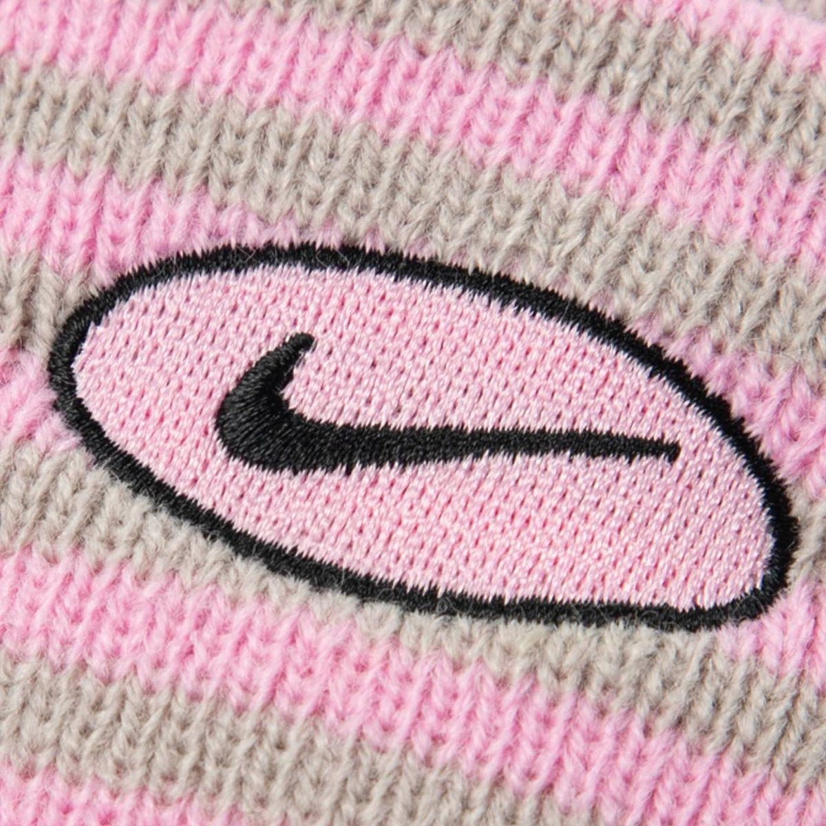 Set berretto e guanti Nike